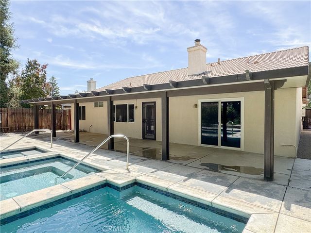8608 Spanish Bay Drive, Bakersfield, CA 93312