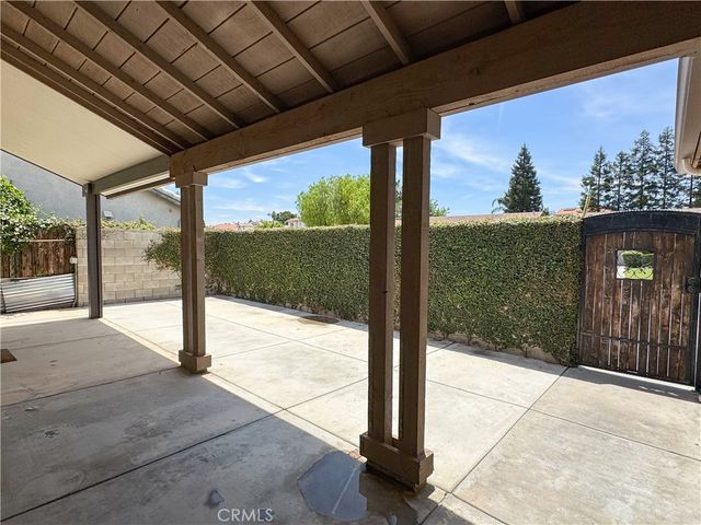 8608 Spanish Bay Drive, Bakersfield, CA 93312