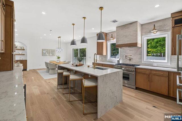 513 Hensler Lane, Oradell, NJ 07649
