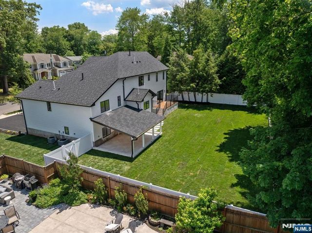 513 Hensler Lane, Oradell, NJ 07649