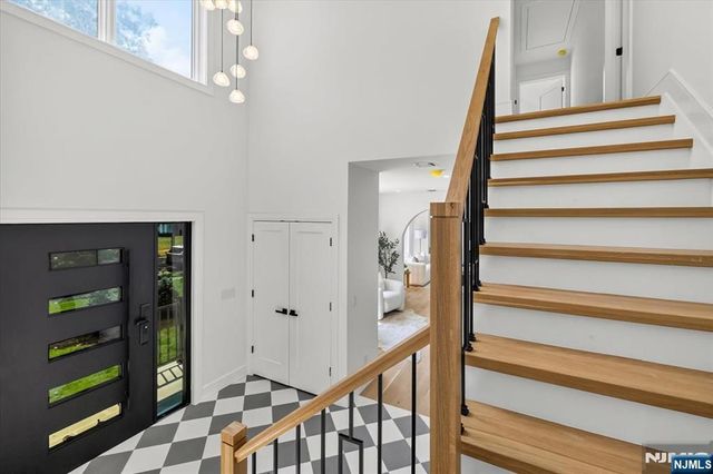 513 Hensler Lane, Oradell, NJ 07649