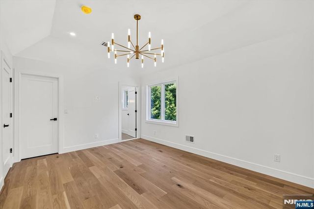 513 Hensler Lane, Oradell, NJ 07649
