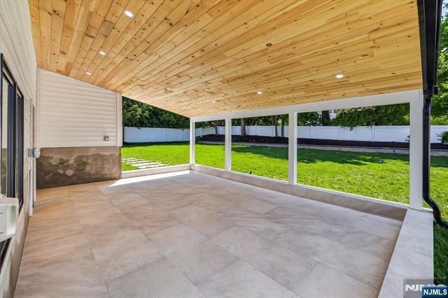 513 Hensler Lane, Oradell, NJ 07649