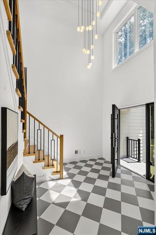 513 Hensler Lane, Oradell, NJ 07649
