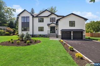 513 Hensler Lane, Oradell, NJ 07649