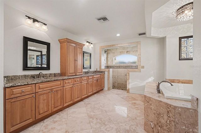 840 3RD AVENUE S, Tierra Verde, FL 33715