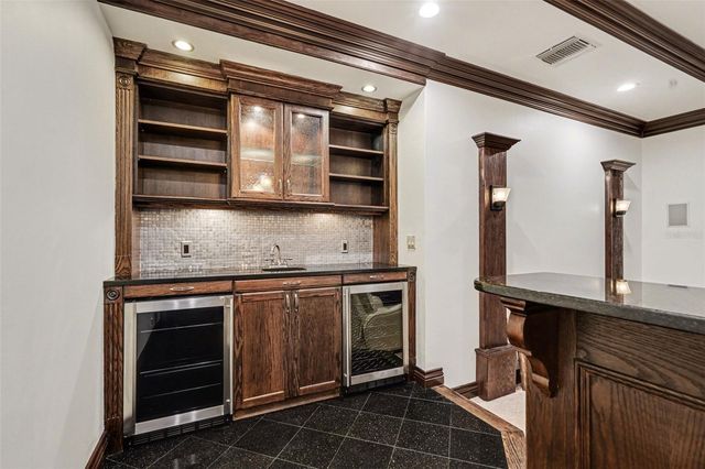 840 3RD AVENUE S, Tierra Verde, FL 33715