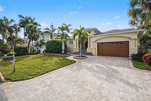 840 3RD AVENUE S, Tierra Verde, FL 33715