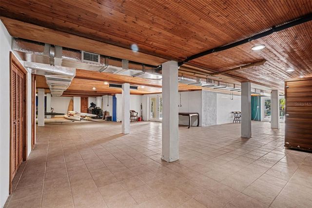 840 3RD AVENUE S, Tierra Verde, FL 33715