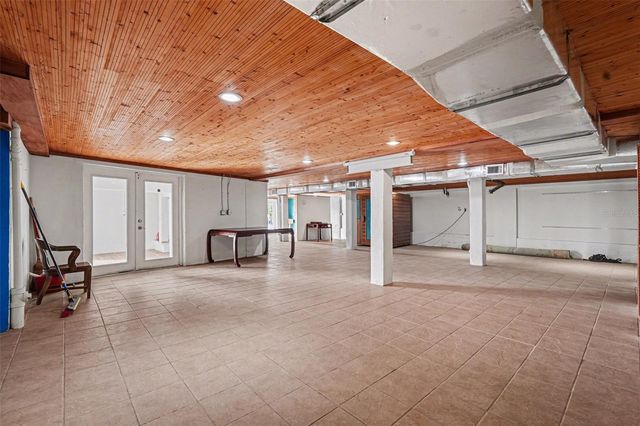 840 3RD AVENUE S, Tierra Verde, FL 33715