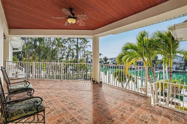 840 3RD AVENUE S, Tierra Verde, FL 33715