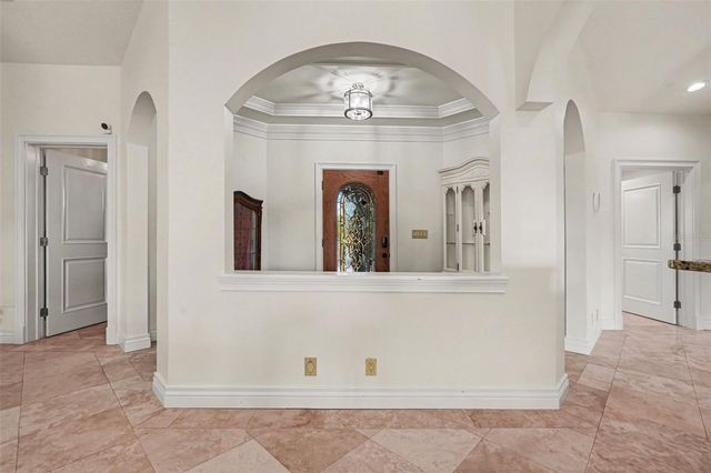 840 3RD AVENUE S, Tierra Verde, FL 33715