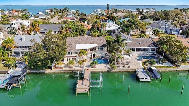 840 3RD AVENUE S, Tierra Verde, FL 33715