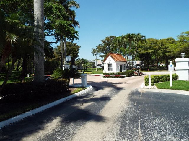 4128 W Palm Aire Drive 281b, Pompano Beach, FL 33069
