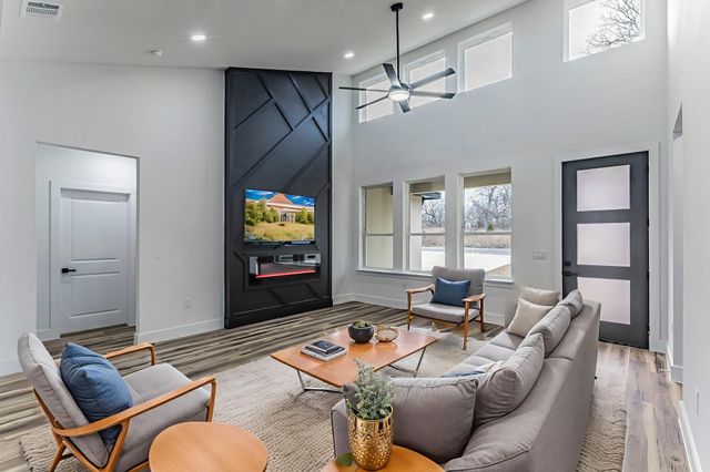 4898 Point La Vista Road, Malakoff, TX 75148