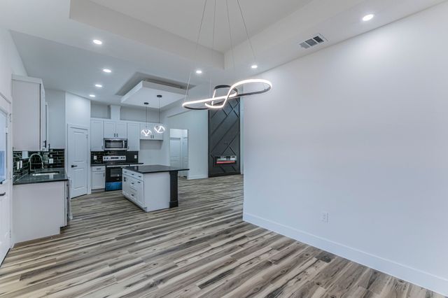 4898 Point La Vista Road, Malakoff, TX 75148