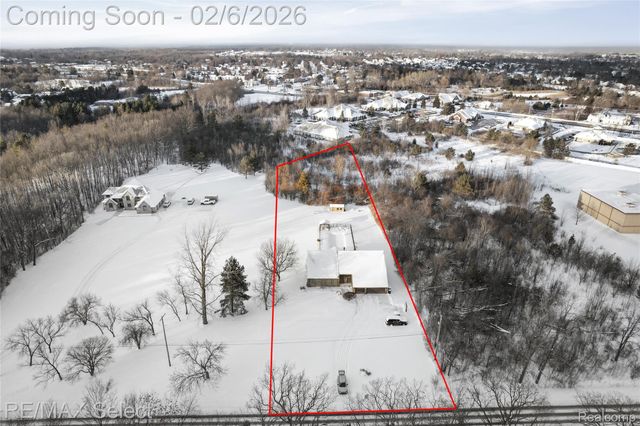 5031 McCandlish Road, Grand Blanc Charter Township, MI 48439