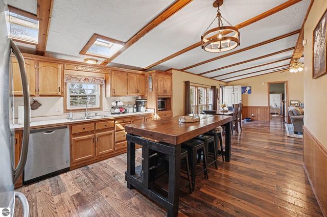 3949 S Alamando Road, St Louis, MI 48880