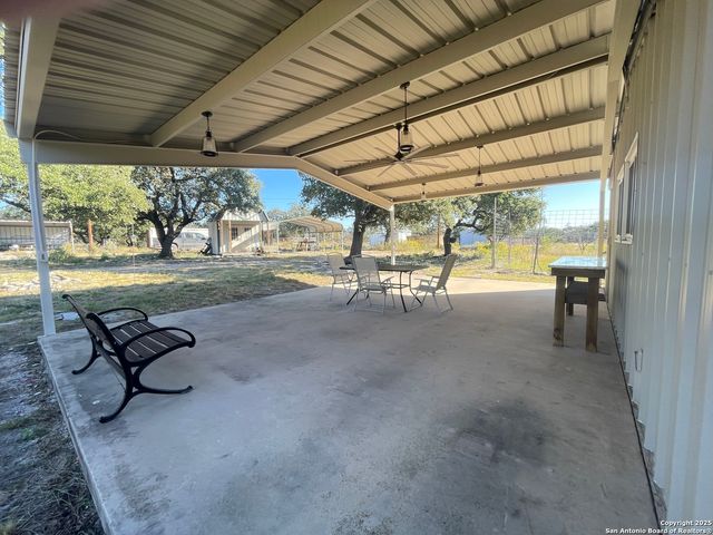1031 shin oak, Menard, TX 76859