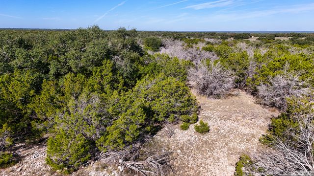 1031 shin oak, Menard, TX 76859