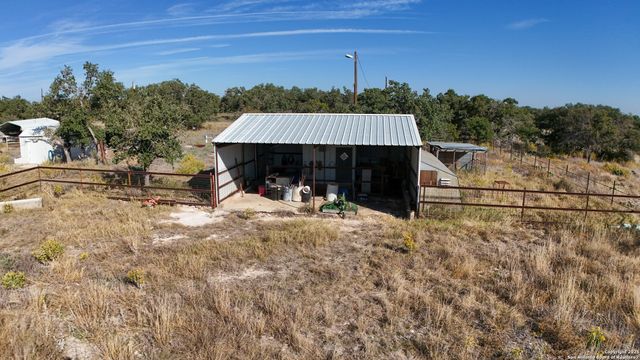 1031 shin oak, Menard, TX 76859