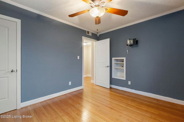 2912 Yorkshire Blvd, Louisville, KY 40220