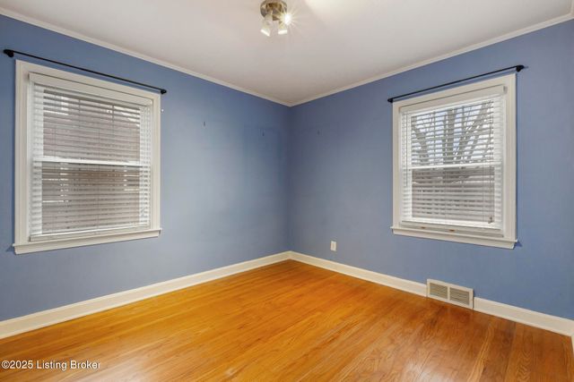 2912 Yorkshire Blvd, Louisville, KY 40220