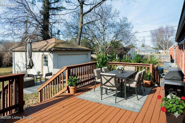 2912 Yorkshire Blvd, Louisville, KY 40220