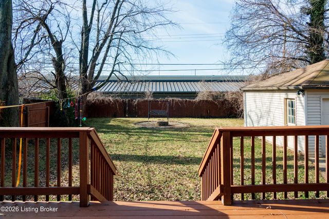 2912 Yorkshire Blvd, Louisville, KY 40220