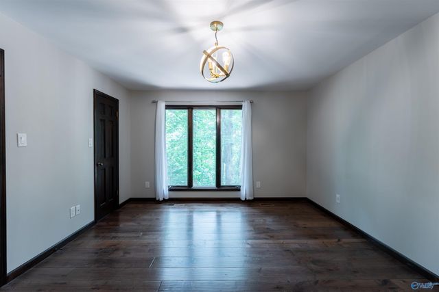 206 Newcomb Road, Owens Cross Roads, AL 35763