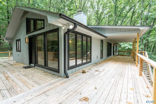 206 Newcomb Road, Owens Cross Roads, AL 35763