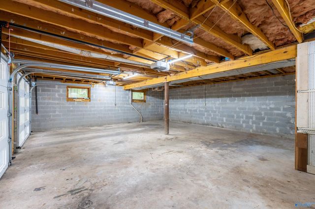 206 Newcomb Road, Owens Cross Roads, AL 35763