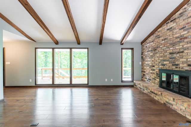 206 Newcomb Road, Owens Cross Roads, AL 35763