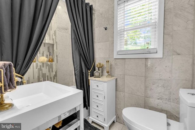 3429 HIGHWOOD DR SE, Washington, DC 20020