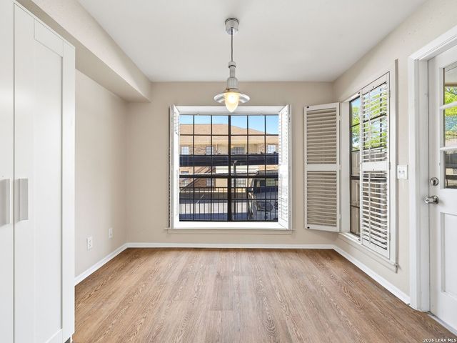 7926 Broadway Apt 107, San Antonio, TX 78209