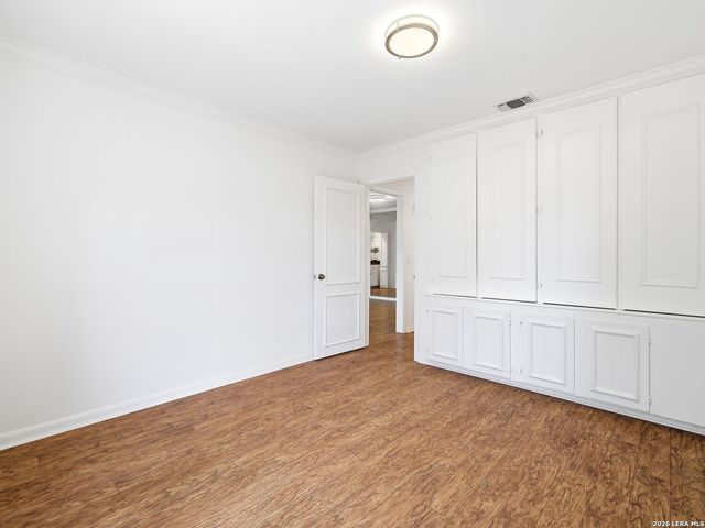 7926 Broadway Apt 107, San Antonio, TX 78209