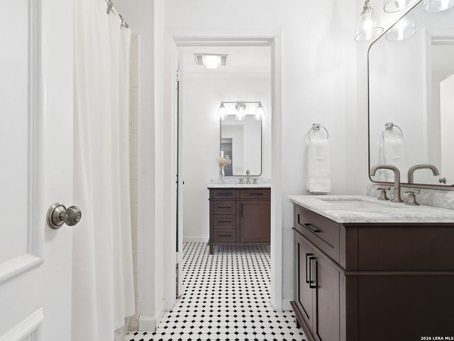 7926 Broadway Apt 107, San Antonio, TX 78209
