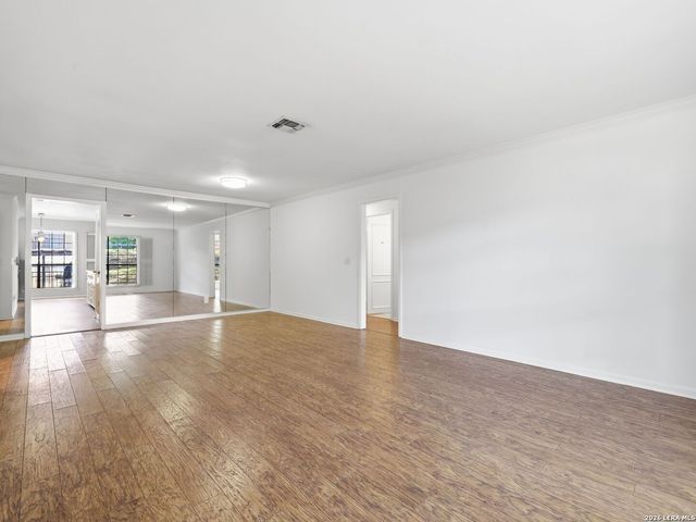 7926 Broadway Apt 107, San Antonio, TX 78209