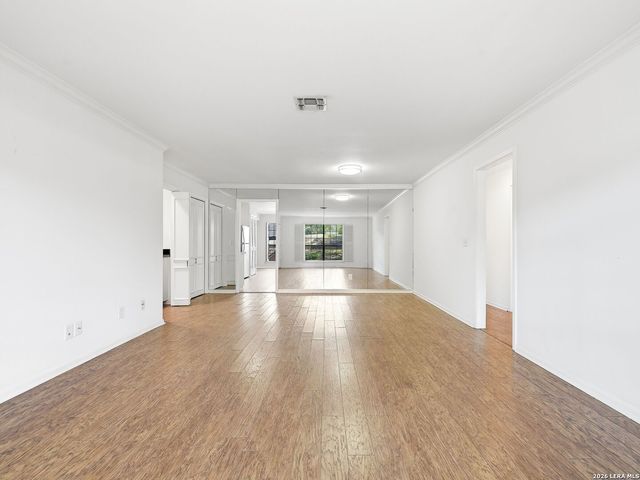 7926 Broadway Apt 107, San Antonio, TX 78209
