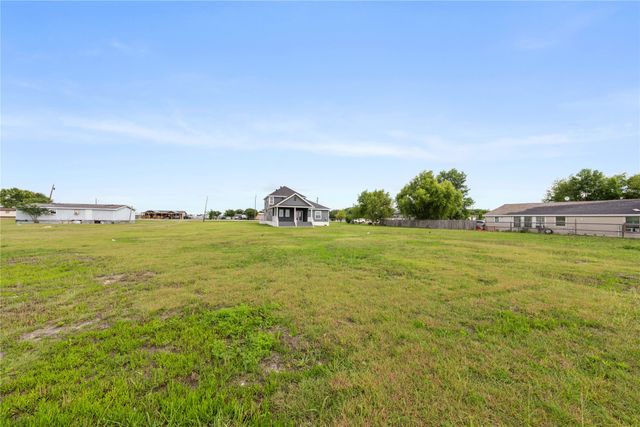 1128 Newton Road, Ferris, TX 75125