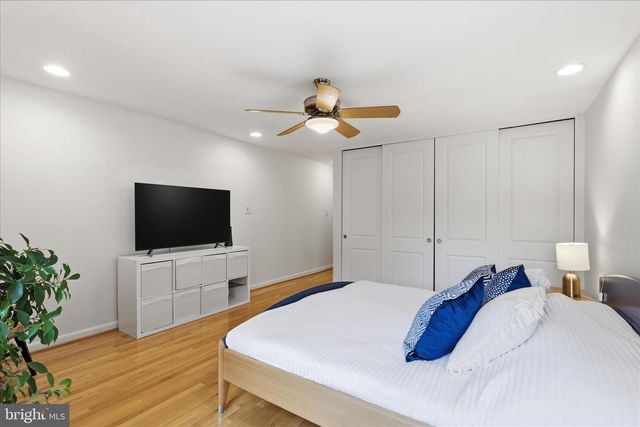 11460 LINKS DR, Reston, VA 20190