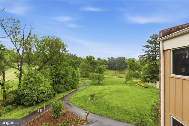 11460 LINKS DR, Reston, VA 20190