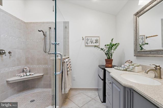 11460 LINKS DR, Reston, VA 20190