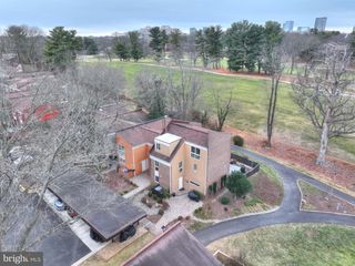 11460 LINKS DR, Reston, VA 20190