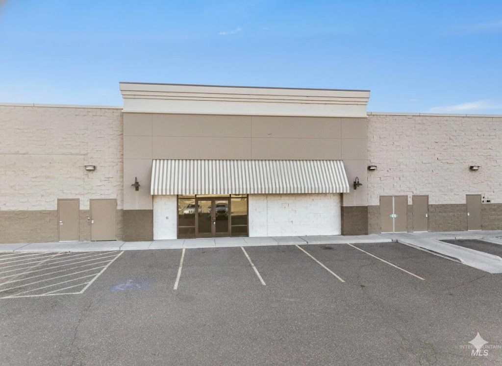 171 S Blue Lakes Blvd #10, Twin Falls, ID 83301 photo 3