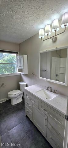 252 Saxe Road, Mogadore, OH 44260