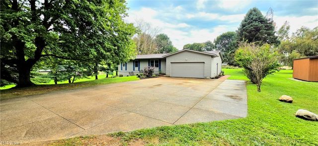 252 Saxe Road, Mogadore, OH 44260