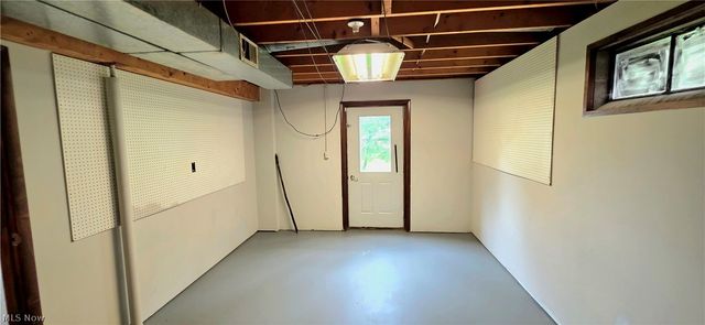 252 Saxe Road, Mogadore, OH 44260