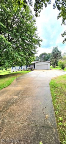 252 Saxe Road, Mogadore, OH 44260