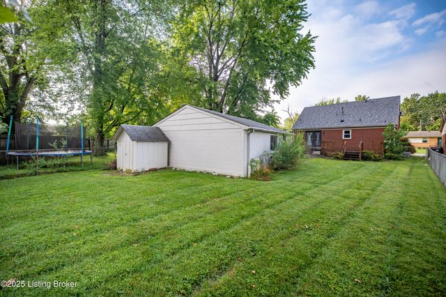 9213 Wendell Way, Louisville, KY 40299